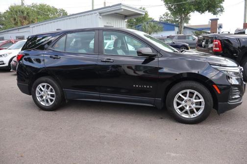 Black 2022 Chevrolet Equinox LS