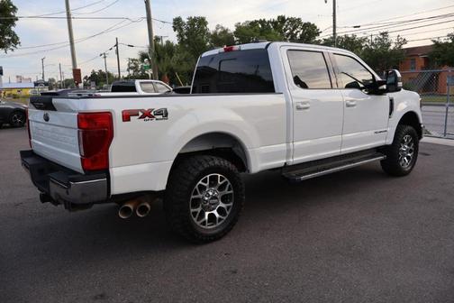 White 2022 Ford F-250 Lariat