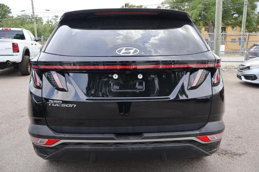 Black 2024 Hyundai TUCSON SEL