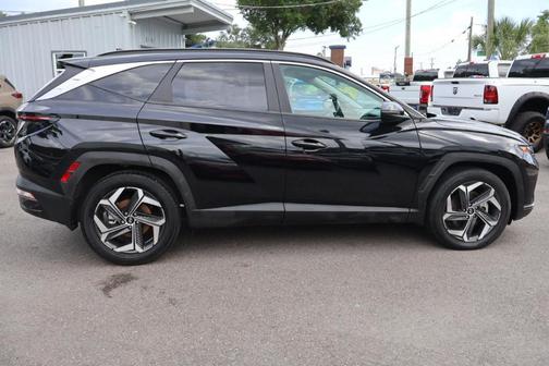 Black 2024 Hyundai TUCSON SEL