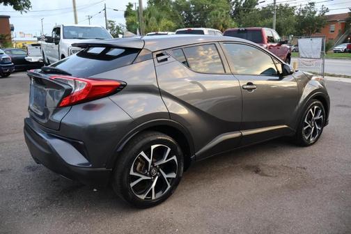 Gray 2018 Toyota C-HR XLE