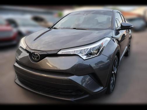 Gray 2018 Toyota C-HR XLE