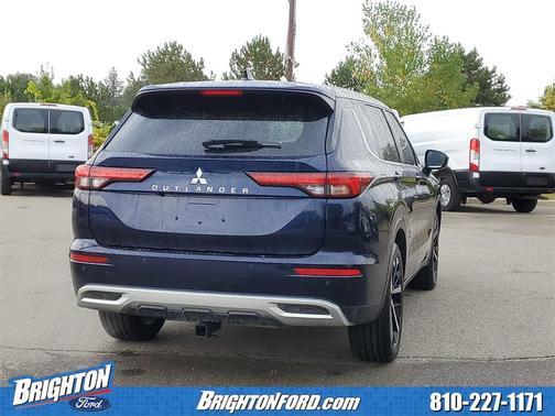 2022 Mitsubishi Outlander SE