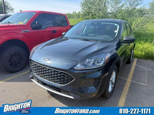 Blue Metallic 2022 Ford Escape SE