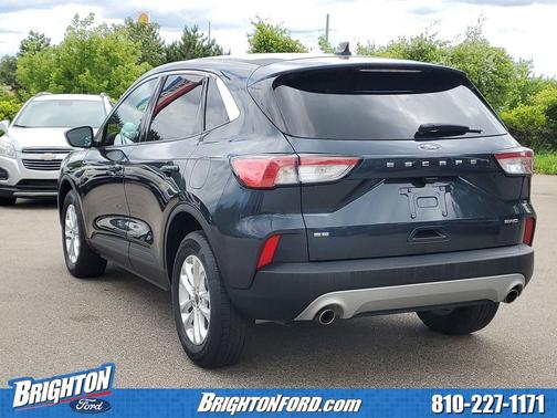 Blue Metallic 2022 Ford Escape SE