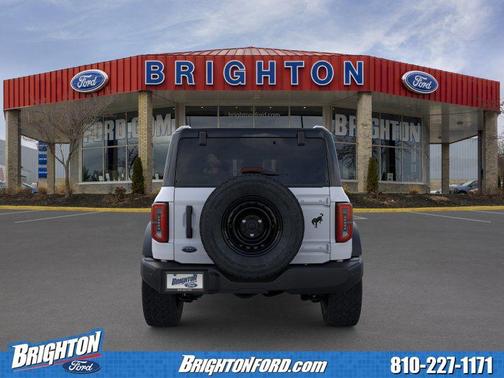 Oxford White 2026 Ford Bronco Outer Banks