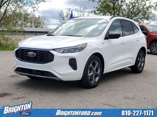 Oxford White 2023 Ford Escape ST-Line