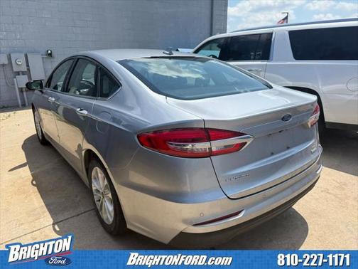 2020 Ford Fusion SE