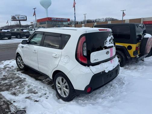 2015 Kia Soul +
