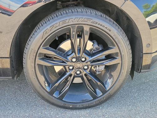 Black 2020 Ford Edge ST