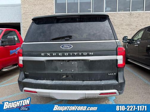 Green Metallic 2022 Ford Expedition Max XLT