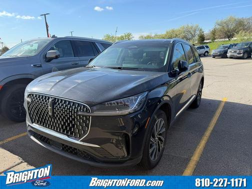 Infinite Black Metallic Clearcoat 2025 Lincoln Aviator Premiere