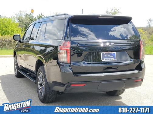 Black 2023 Chevrolet Suburban 4WD Z71