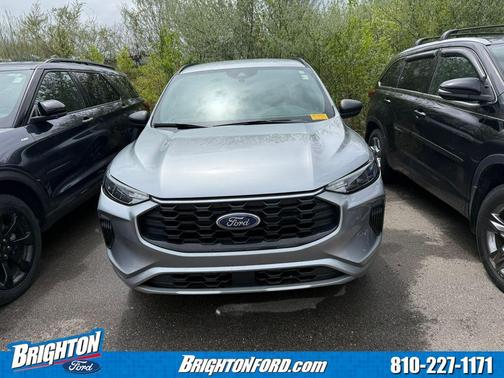Iconic Silver Metallic 2024 Ford Escape ST-Line