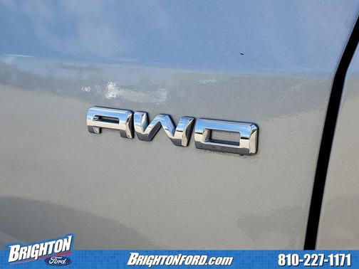 Iconic Silver Metallic 2024 Ford Escape ST-Line
