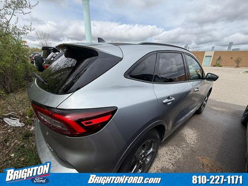 Iconic Silver Metallic 2024 Ford Escape ST-Line
