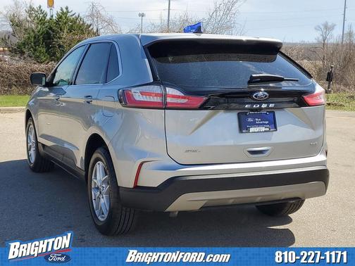 Silver Metallic 2023 Ford Edge SEL