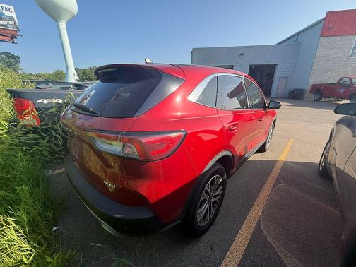 Rapid Red Metallic Tinted Clearcoat 2022 Ford Escape SEL