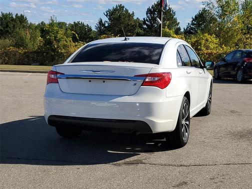 2013 Chrysler 200 Touring