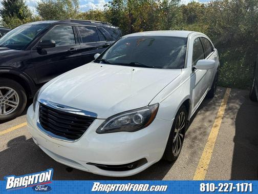 2013 Chrysler 200 Touring