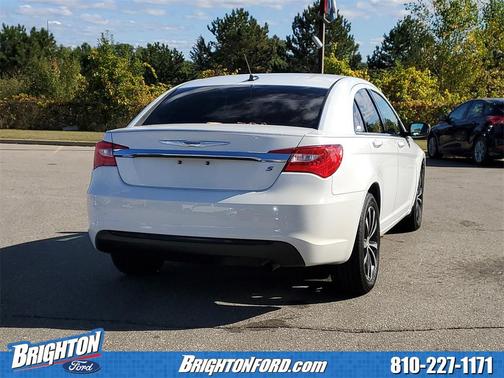 2013 Chrysler 200 Touring
