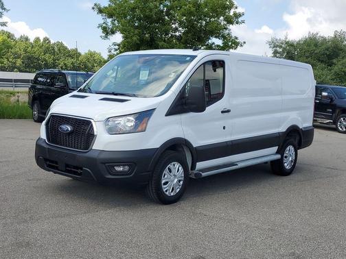 Oxford White 2025 Ford Transit-250 Base