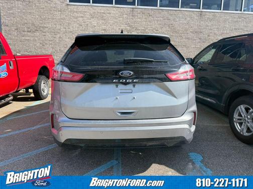 Silver Metallic 2024 Ford Edge ST Line