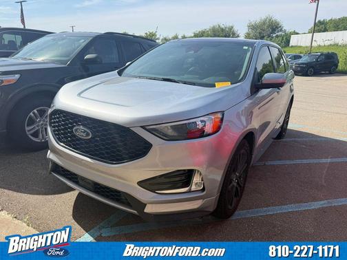 Silver Metallic 2024 Ford Edge ST Line