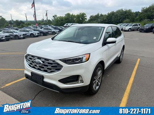 White Metallic 2024 Ford Edge Titanium