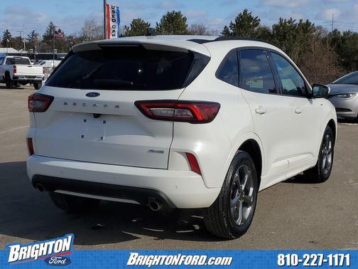 2023 Ford Escape ST-Line Select