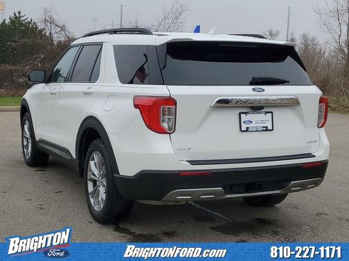 Star White Metallic Tri-Coat 2023 Ford Explorer XLT