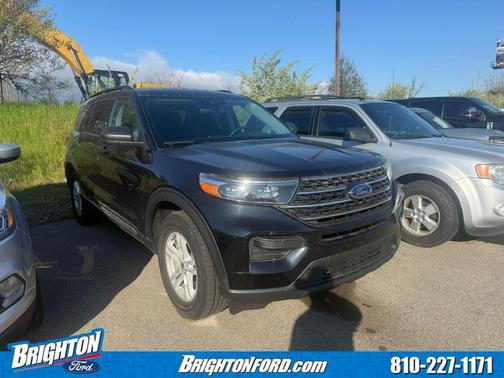 Black Metallic 2024 Ford Explorer XLT