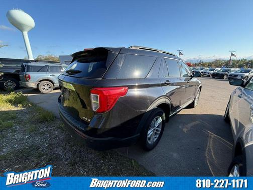 Black Metallic 2024 Ford Explorer XLT