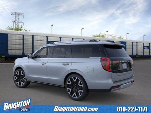Glacier Gray Metallic Tri-Coat 2026 Ford Expedition Platinum