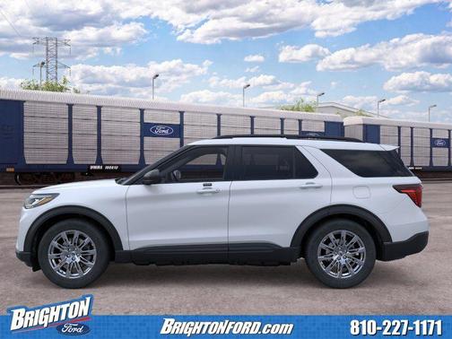 Space White Metallic 2026 Ford Explorer Active