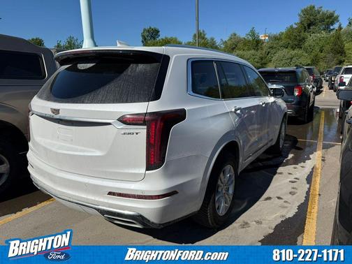 Crystal White Tricoat 2023 Cadillac XT6 Luxury AWD