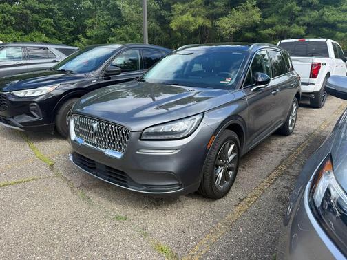 Gray Metallic 2022 Lincoln Corsair Standard