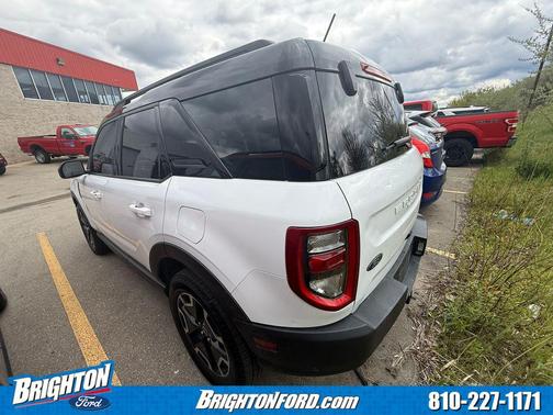 Oxford White 2021 Ford Bronco Sport Outer Banks