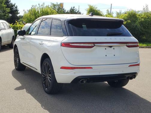 White Metallic 2024 Lincoln Corsair Premiere
