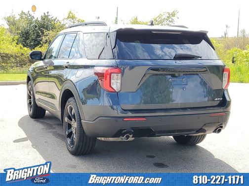 Blue Metallic 2023 Ford Explorer ST-Line