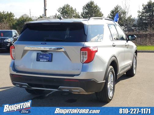 Iconic Silver Metallic 2023 Ford Explorer XLT