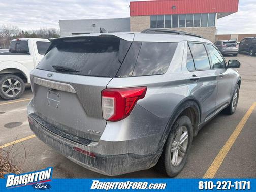 Iconic Silver Metallic 2023 Ford Explorer XLT
