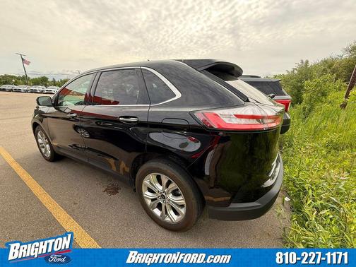 Black Metallic 2024 Ford Edge Titanium