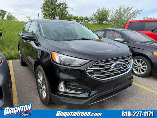 Black Metallic 2024 Ford Edge Titanium