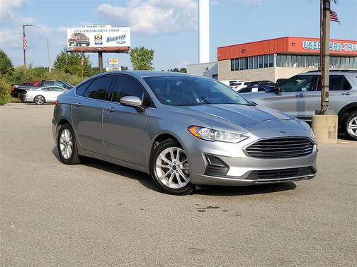2020 Ford Fusion SE