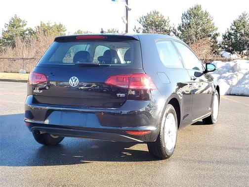 2015 Volkswagen Golf TSI S 2-Door
