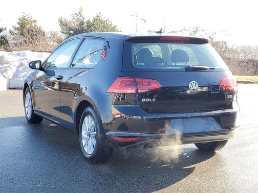 2015 Volkswagen Golf TSI S 2-Door