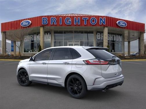 Iconic Silver Metallic 2023 Ford Edge ST Line