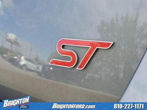 Gray Metallic 2024 Ford Explorer ST
