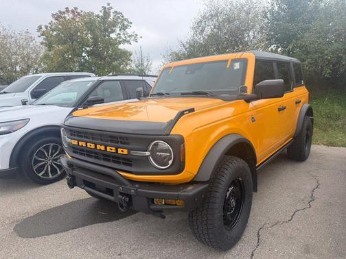 Orange Metallic 2021 Ford Bronco Black Diamond